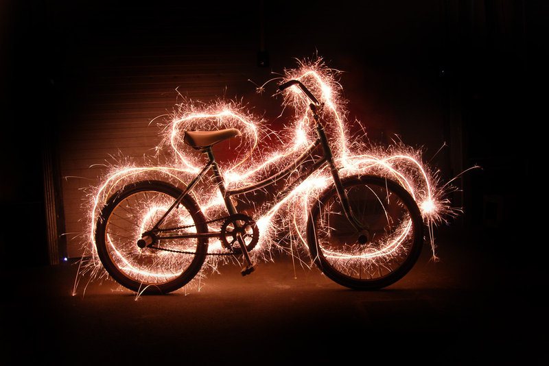 Işıkla boyama bisiklet
