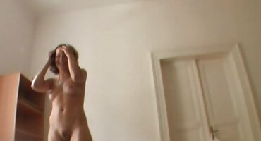 sex matsa Finch Linden tàn nhẫn ôm phim set hoat hinh bí mật từ chồng.